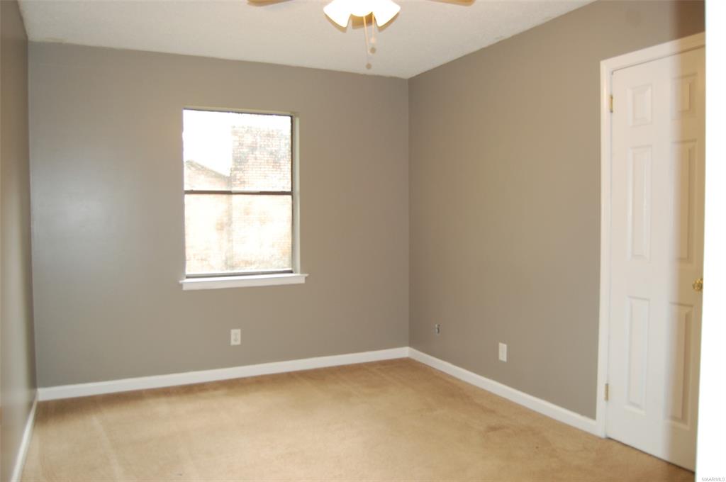 302 Gardenia Rd