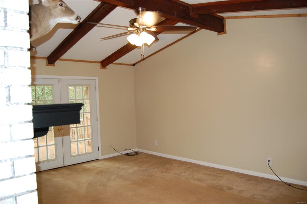 302 Gardenia Rd