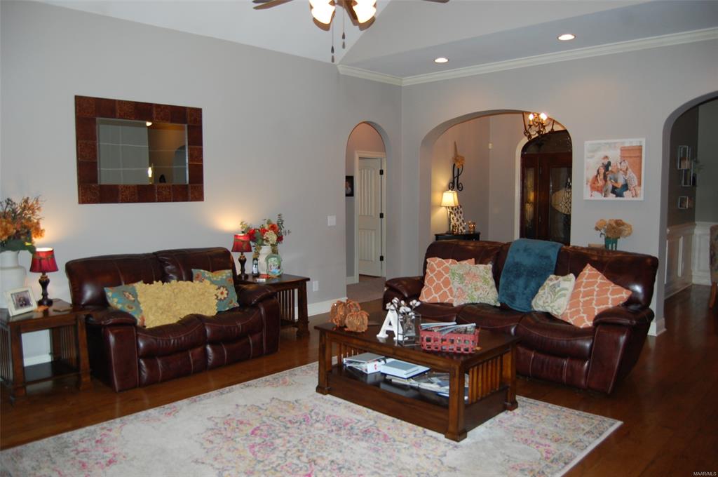 2604 Savannah Drive