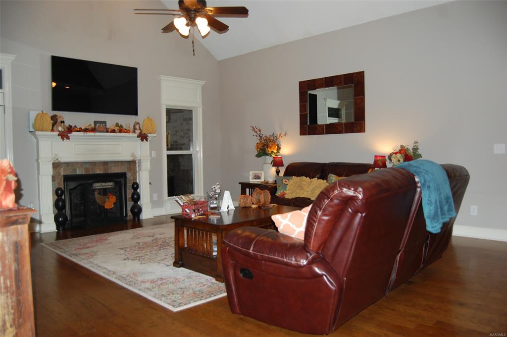 2604 Savannah Drive