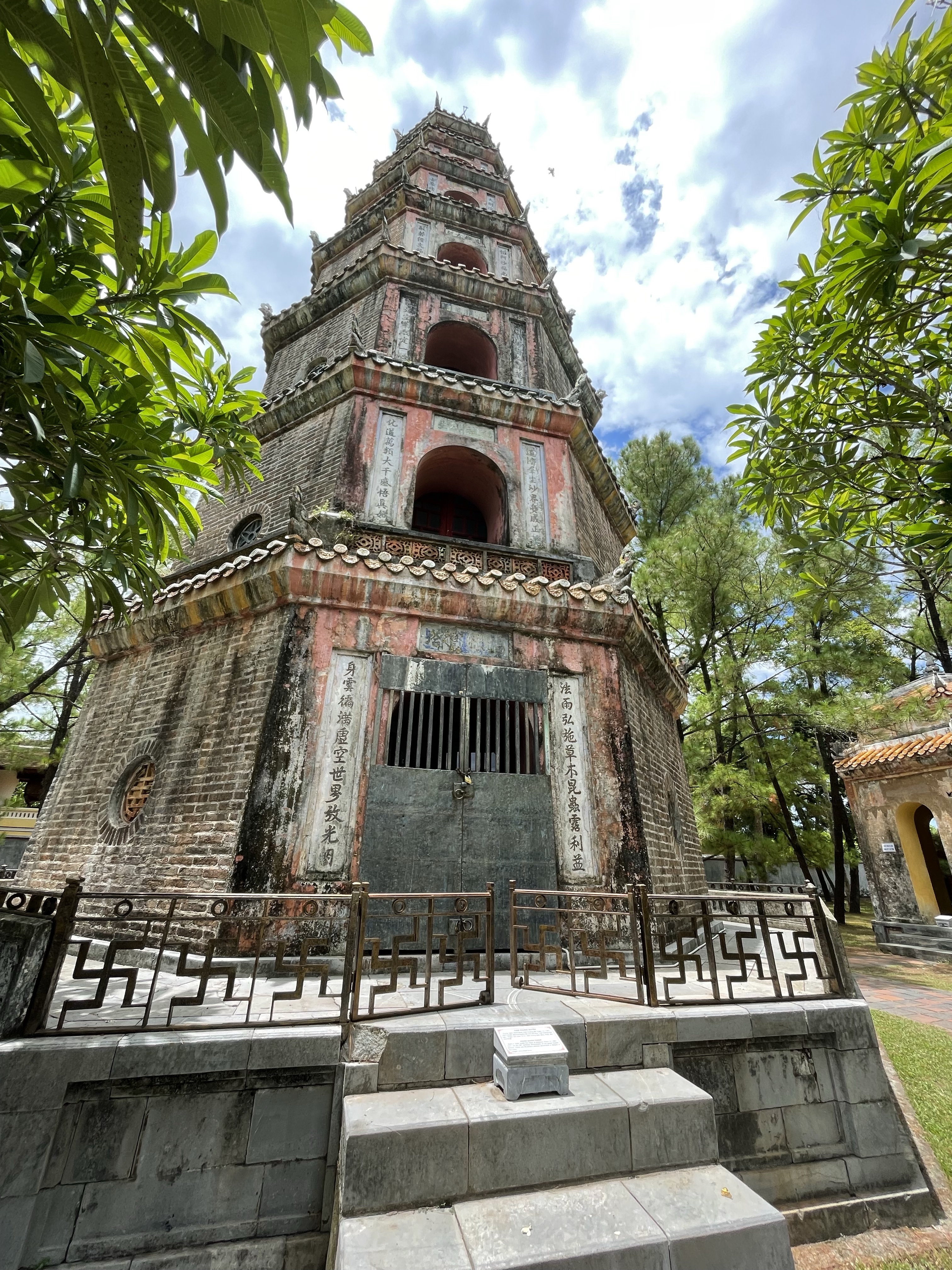 Ein alter Tempel in Hue