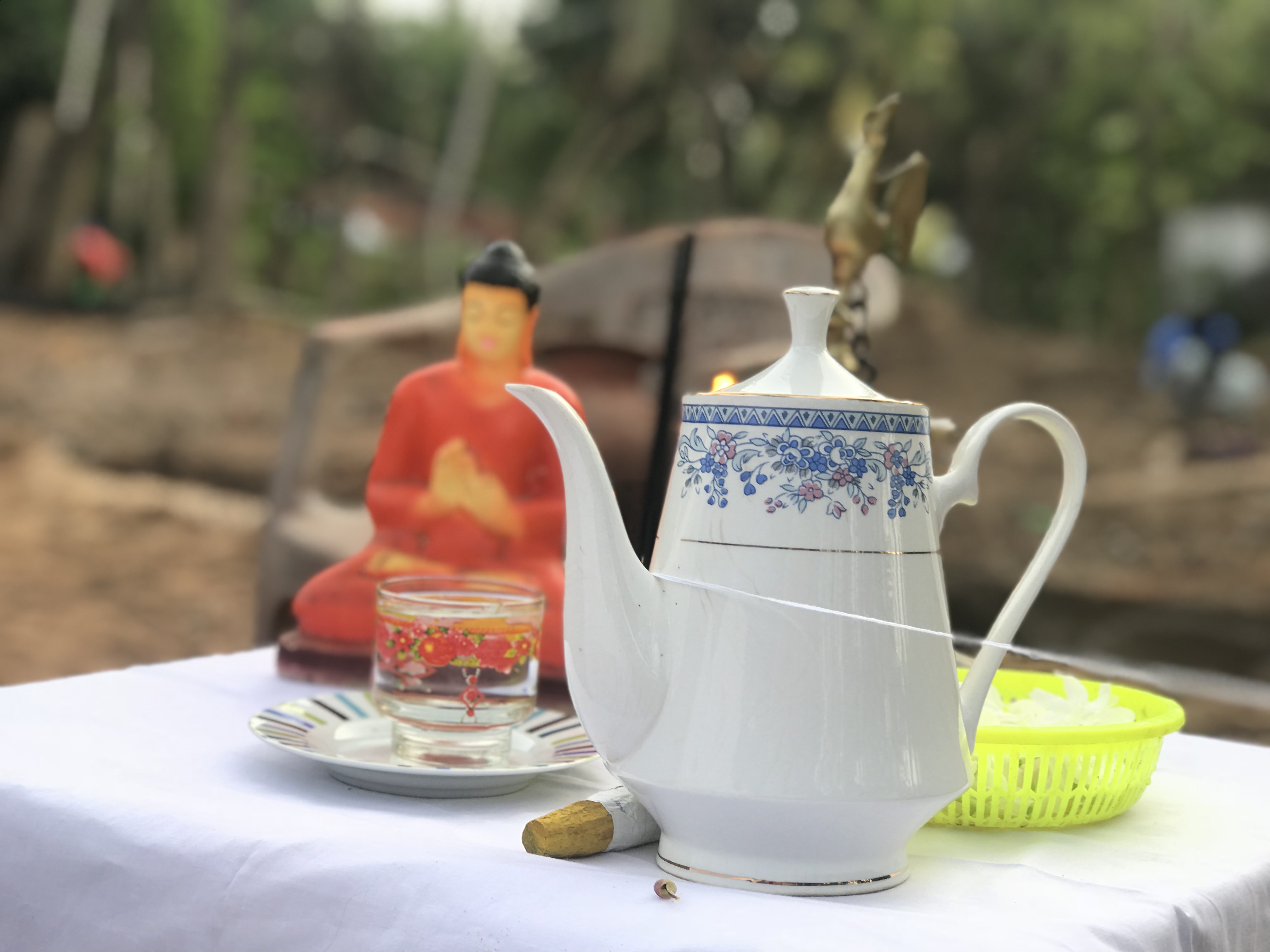 Tea and Buddha for the monks