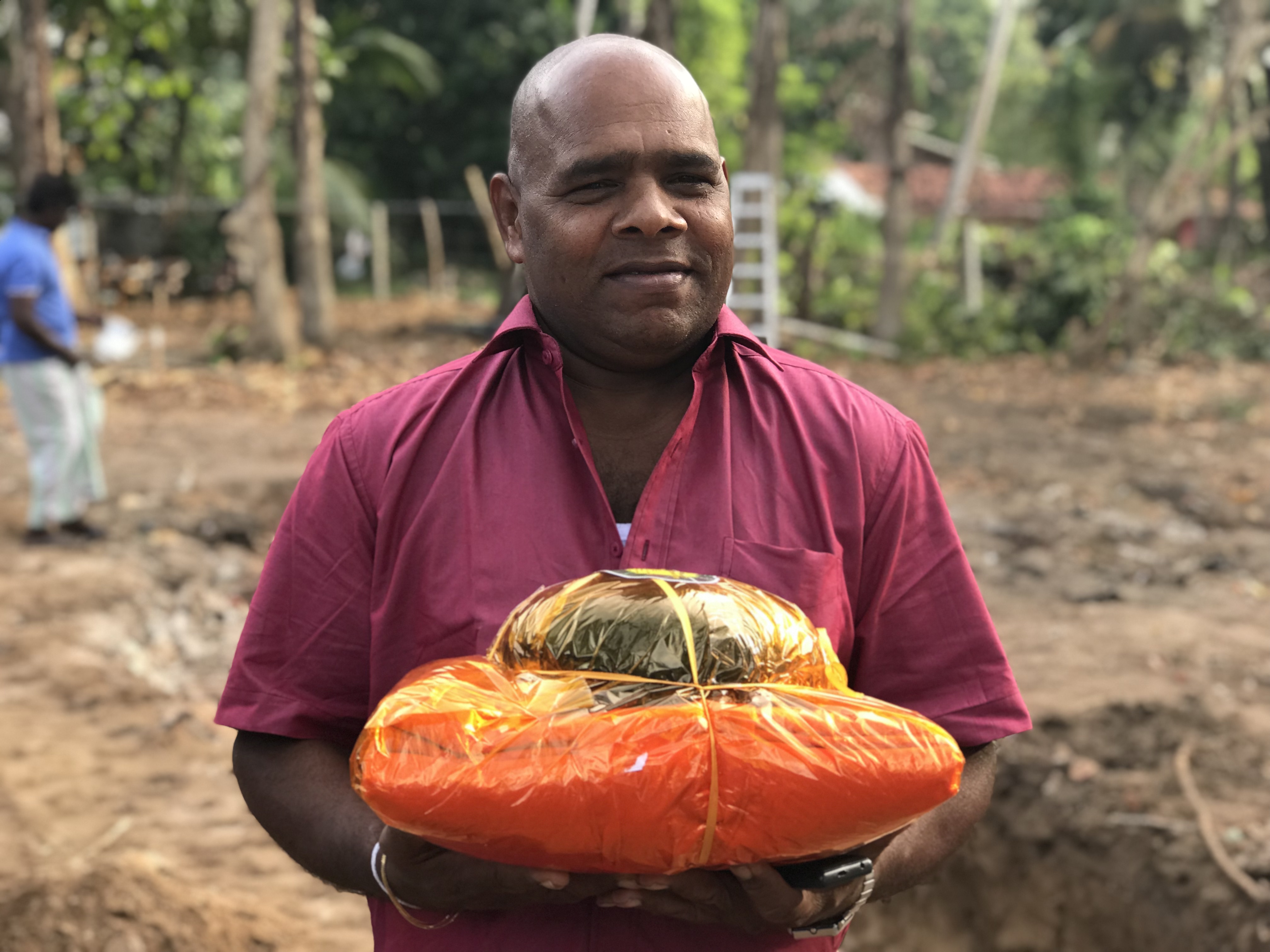 My friend Santa holding the Ata Pirikara