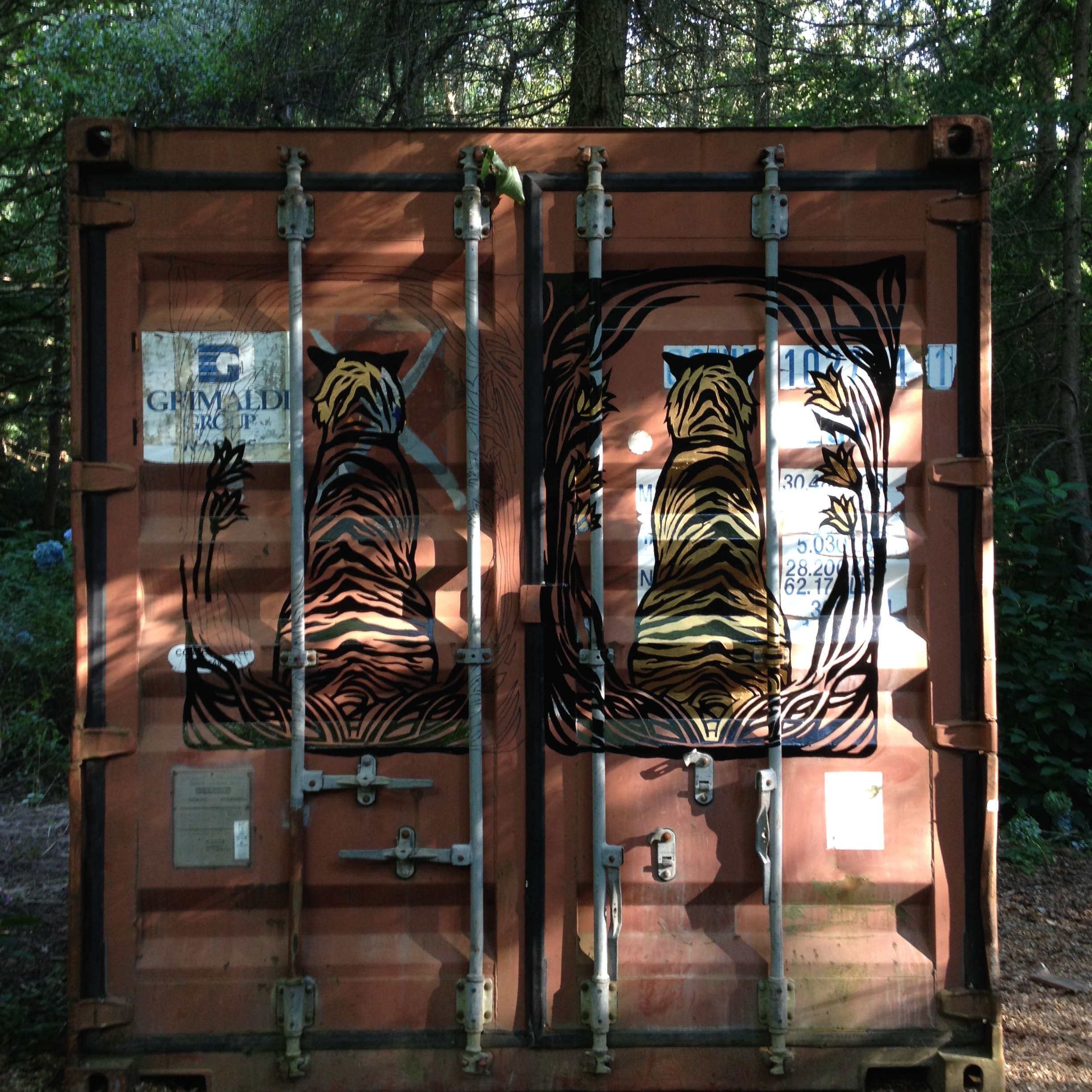 I was commissioned by Bestival to create a hand drawn logo design and hand painted exterior artwork for the fabulous Blind Tiger Bar. As the new 'hidden' venue for 2015, my illustration was to be used to draw the crowd in by spotting the tiger in the woods, leading them inside!