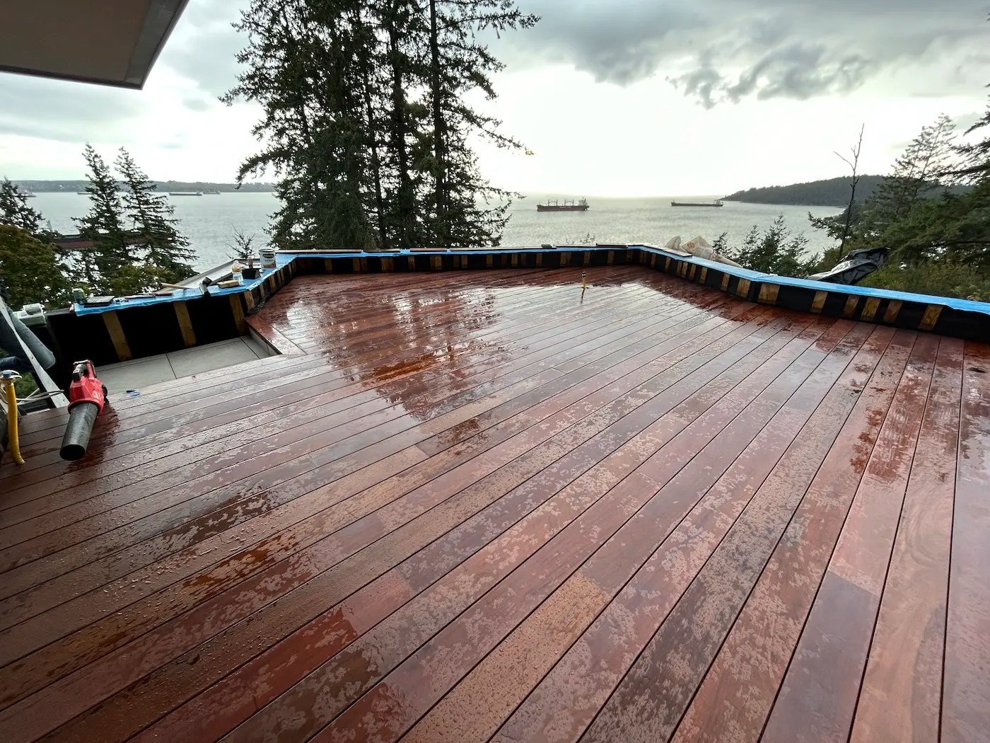 IPE Decking vs Composite: Which Material Better?