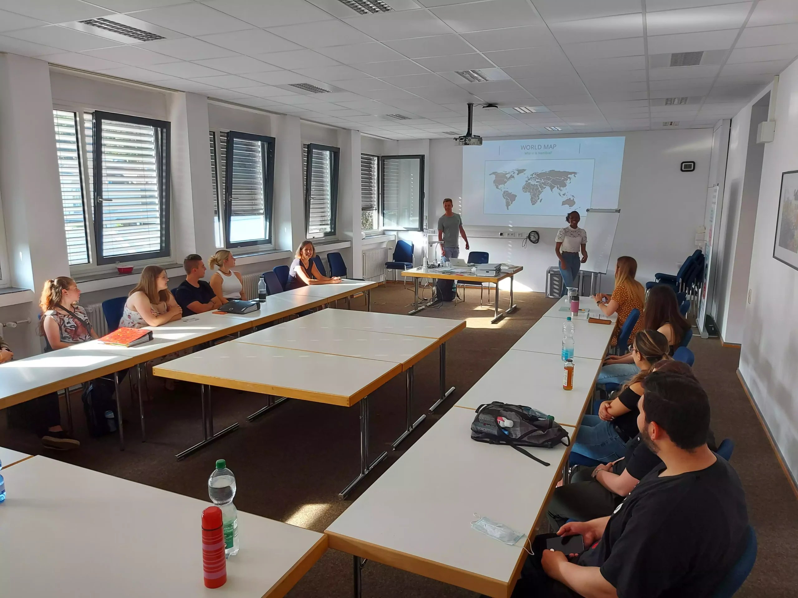 Projektarbeit im Bereich Büromanagement – Friedrich-List-Schule