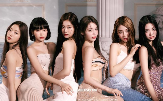 LESSERAFIM FEARLESS タワレコ　ラキドロ　ユンジン SONG REVIEW: LE SSERAFIM – FEARLESS – KBopped