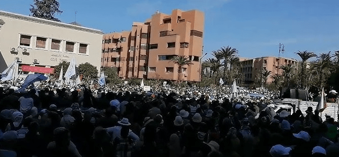 تجار بشارع المسيرة الأولى بمراكش يعتزمون تنظيم وقفة احتجاجية ضد الفوضى والضوضاء