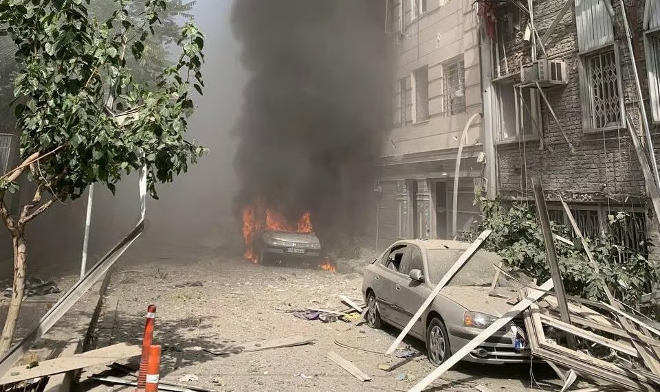 الجمعية المغربية لحقوق الإنسان تدين العدوان الصهيوني على إيران وتطالب بتدخل دولي فوري