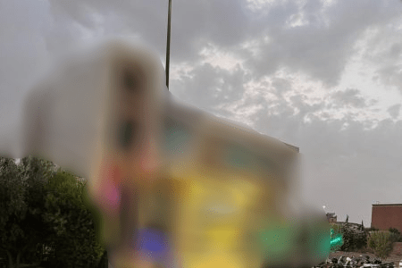 على مراٌى ومسمع السلطات المحلية والأمنية: مقهى لاستهلاك الشيشة تقرب الانحراف من شباب أبواب مراكش