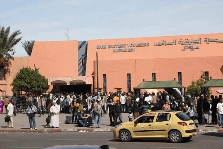 مهنيو النقل بمراكش يرفضون ترحيل محطة باب دكالة ويحذرون من إفلاس المقاولات