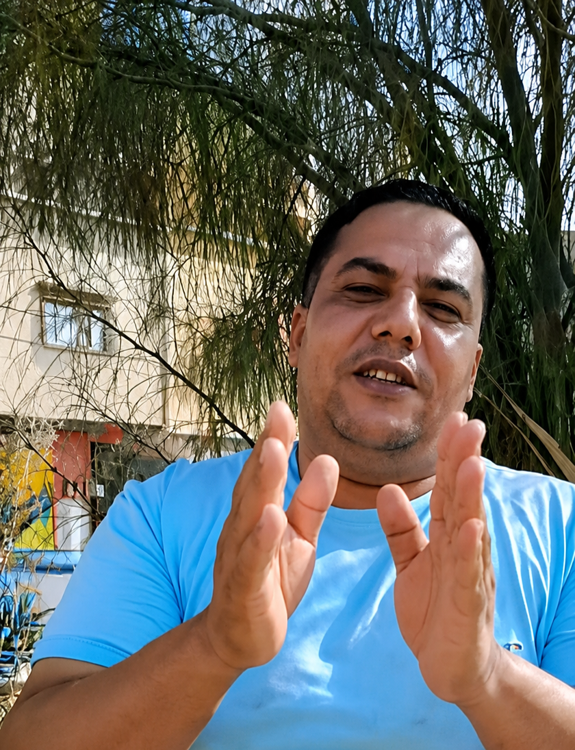 بن جرير.. تهديد شاب بالمتابعة بعد كشفه وضعية سيارات الإسعاف والنقل المدرسي يثير علامات استفهام