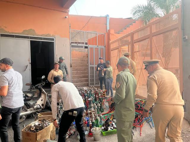 مقاهي الشيشة بمقاطعة المنارة تحت المجهر.. أين اختفت المداهمات الأمنية التي كانت حاضرة في عهد الوالي السابق شوراق؟