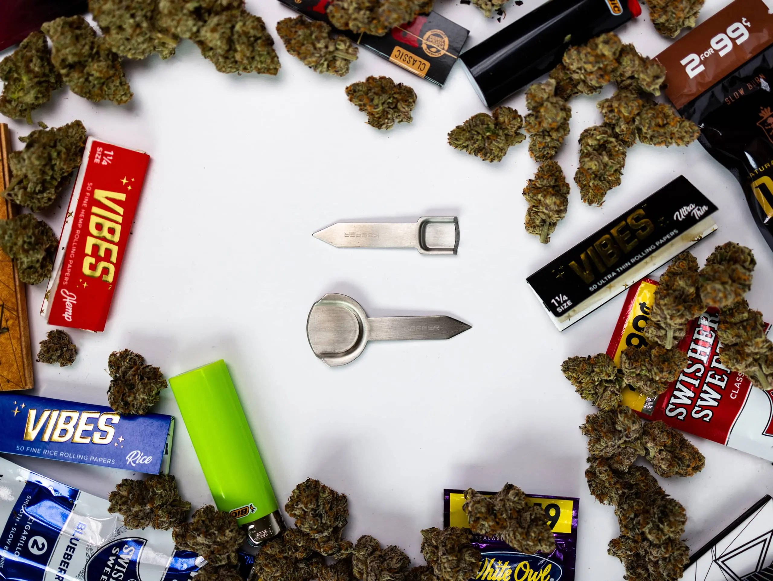 Kief Scrapers | Weed Scoops | Smell Proof Stash Jars | Keefer®