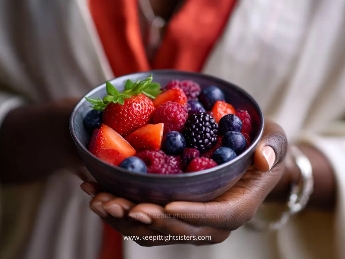Berry salad for PCOS weight loss