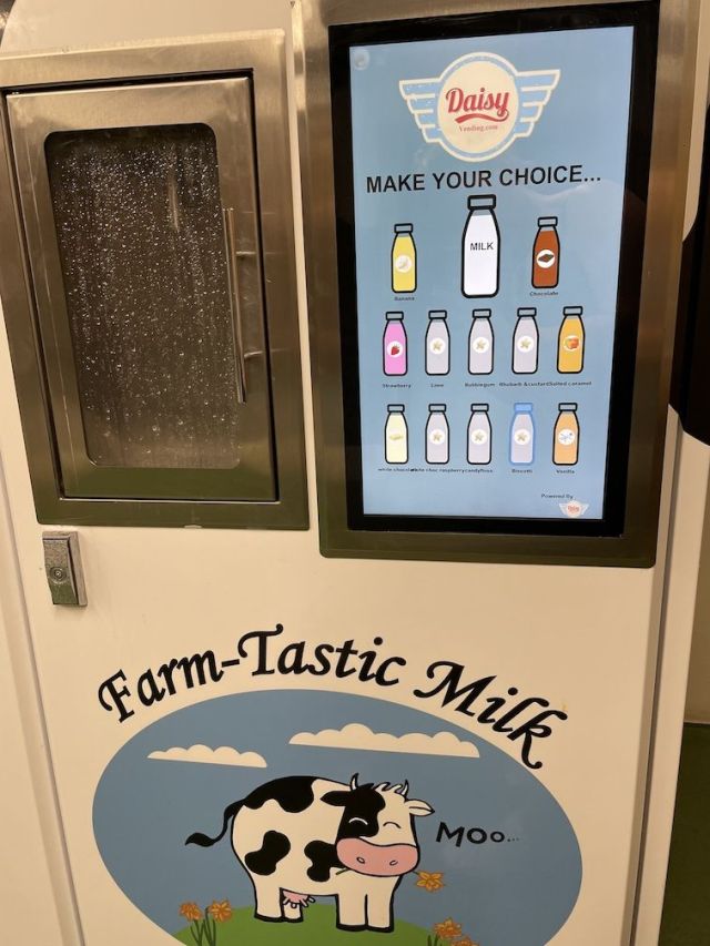 Farm-Tastic Milk - www.Kelis.info #KelisTheBottleBank