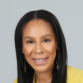 Kelly Silvera Headshot