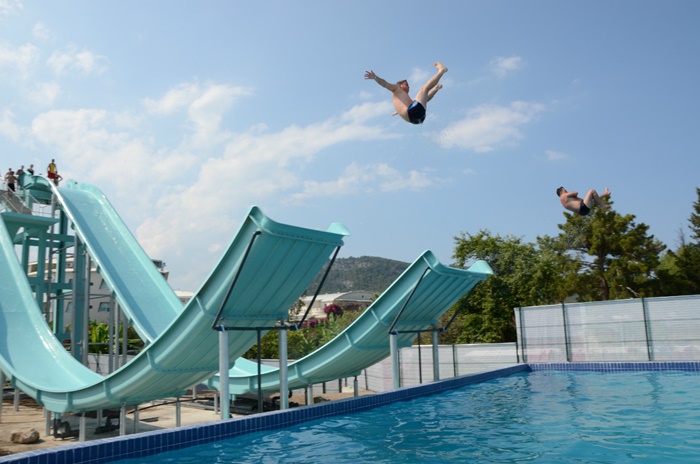 Kemer Aquapark Dolu Su Park Kemer Gezilecek Yerler Ve Turlar Gold Way Travel