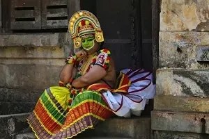 Ottamthullal costume