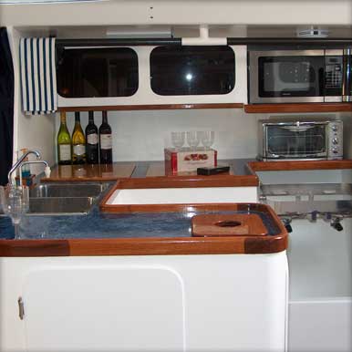 "Peligroso" 68' Racing Sled - Galley