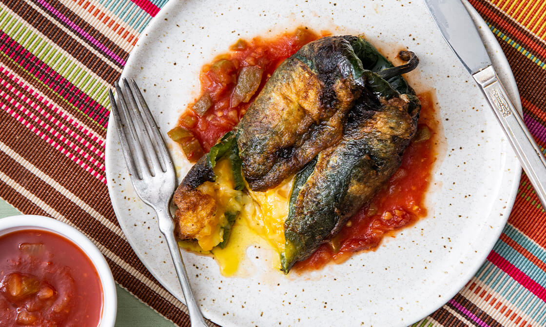 Sep 30, 2020 · if you head to the market and discover you can't get a poblano pepper, don't worry, you can still make this keto chile relleno casserole. Recipe: Keto Mexican Chiles Rellenos | KETO-MOJO