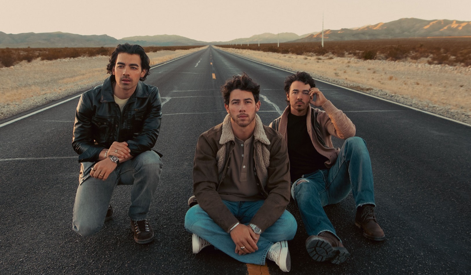 Kevin Jonas Wikipedia - Artistic Gradient Illustration - 8K