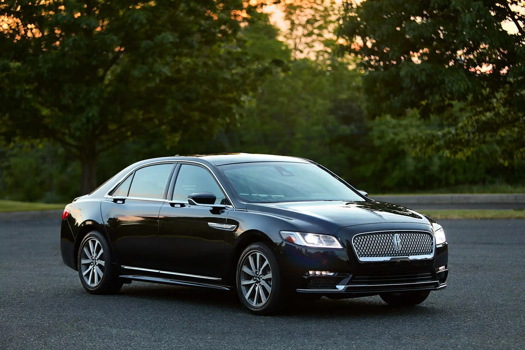 airport limo service airport shuttle transportation service on car service to philadelphia airport from lehigh valley