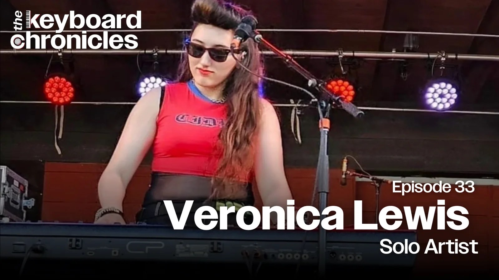 Veronica Lewis keyboard player