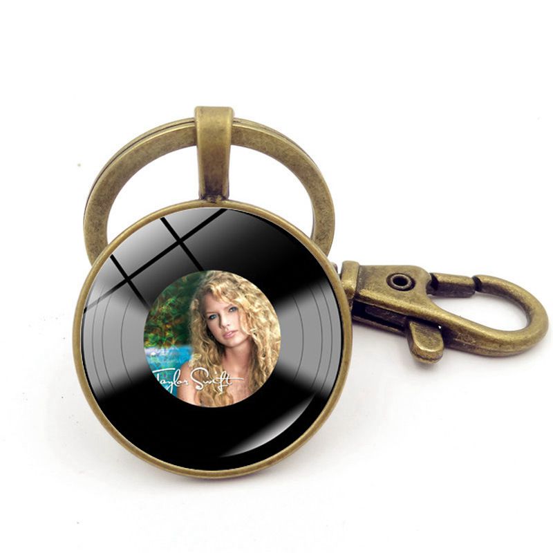 Custom Retro Music Keychain DJ Vinyl Keychain Vinyl Record Keyring Key Fob