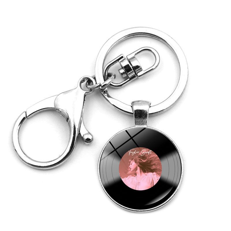 Custom Retro Music Keychain DJ Vinyl Keychain Vinyl Record Keyring Key Fob