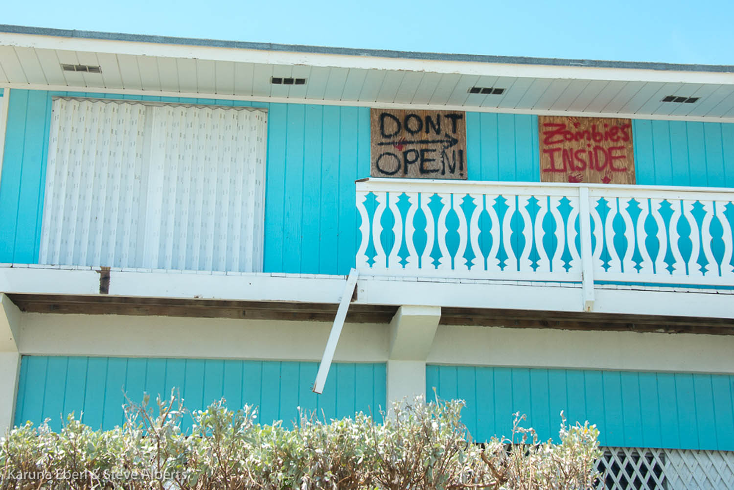 Area looks like a ‘blast zone’ - A sign on the side of a building - Summerland Key