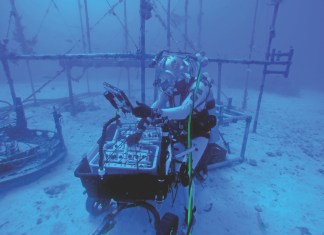 NASA mission in the Keys simulates space NASA mission in the Keys simulates space - A person swimming in the water - Zortrax