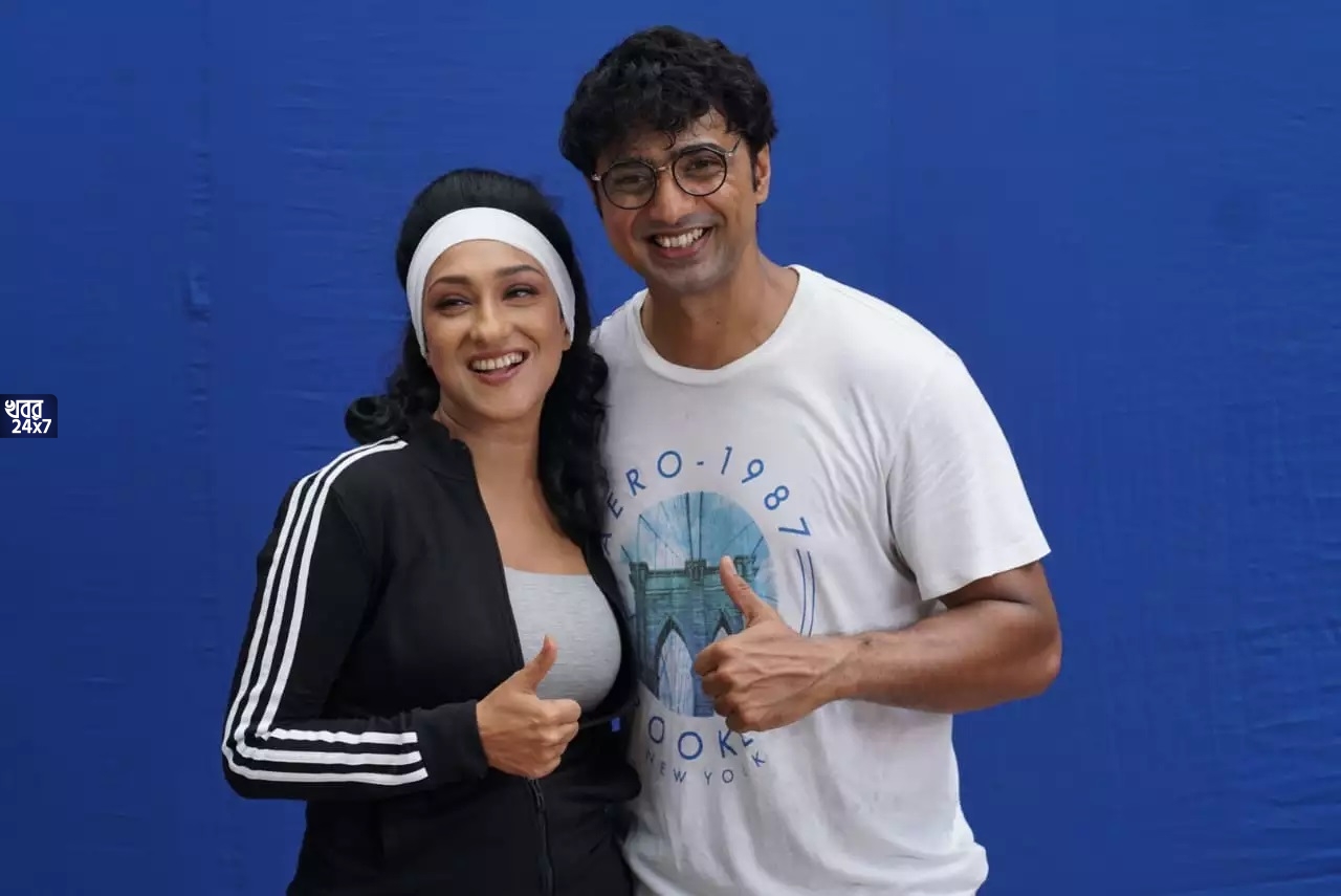 'বঙ্গবভূষণ' সম্মানে ভূষিত মহানায়ক দেব, ঋতুপর্ণা! সেই তালিকায় রয়েছে একঝাঁক টলি তারকা