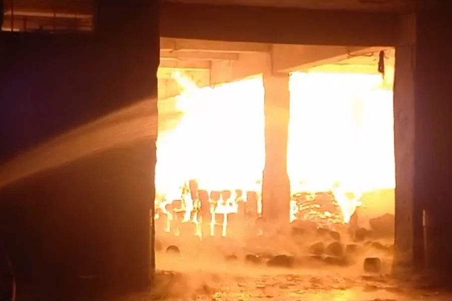ভয়াবহ আগুন শ্রীরামপুরের জুটমিলে, জ্বলছে দাউ দাউ করে, বছরের প্রথম দিনেই ভয়ানক বিপত্তি রাজ্যে