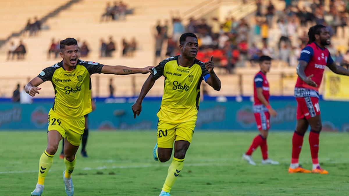 ইস্টবেঙ্গল, মোহনবাগান সুপারজায়েন্টস, মহামেডান,ফুটবল, আইএসএল, eaat bengal, mohunbagan supergiants,isl, football