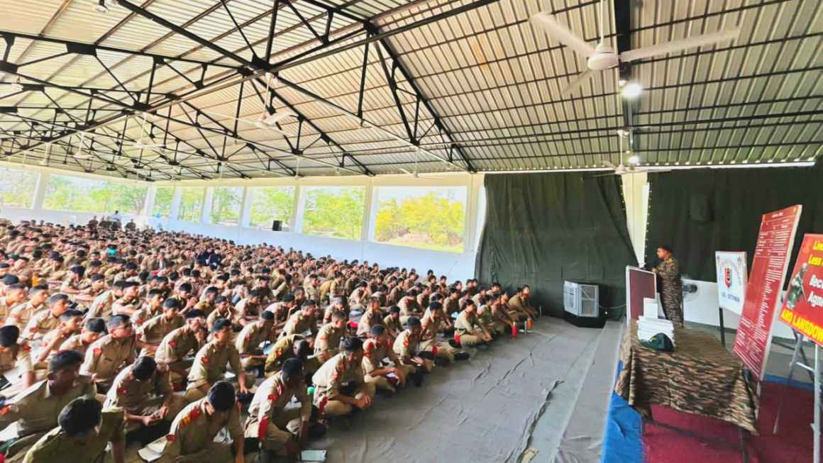 एआरओ लैंसडाउन द्वारा एनसीसी कैडेटों के लिए आयोजित आउटरीच कार्यक्रम