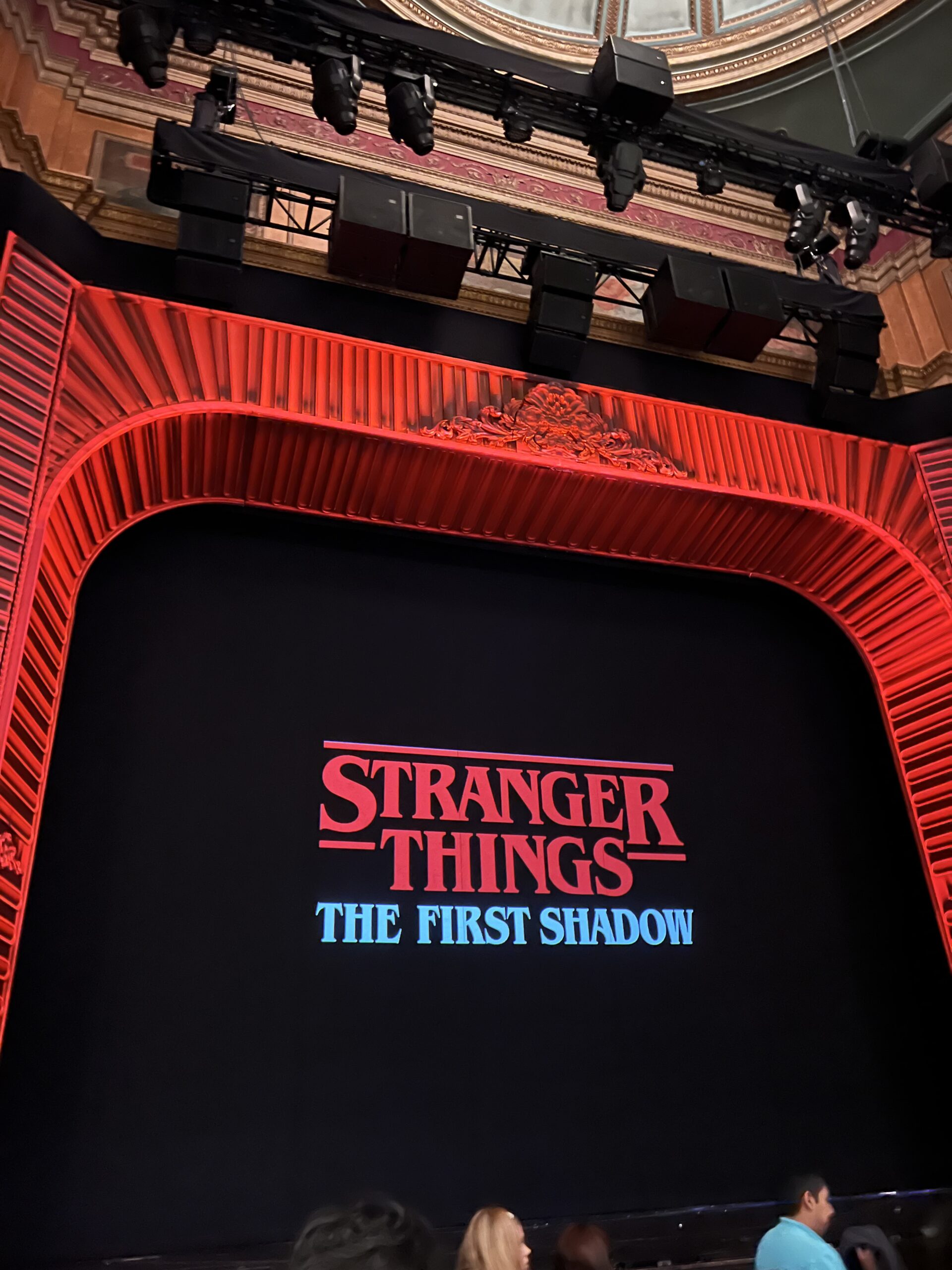 REVIEW of “Stranger Things: The First Shadow” – A Brilliant Theatrical Adaptation