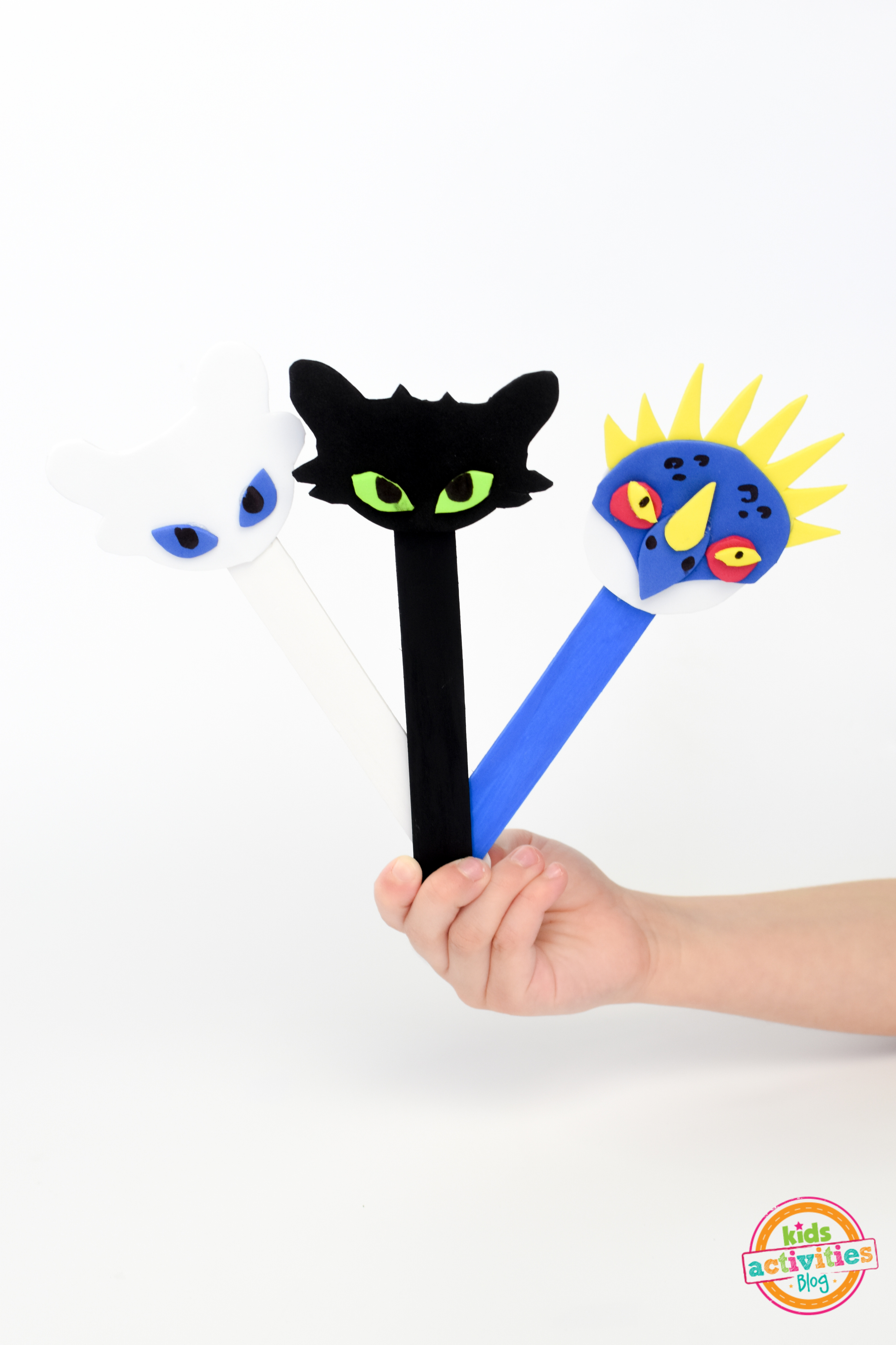 how to train your dragon bookmarks an easy dragon craft for readers