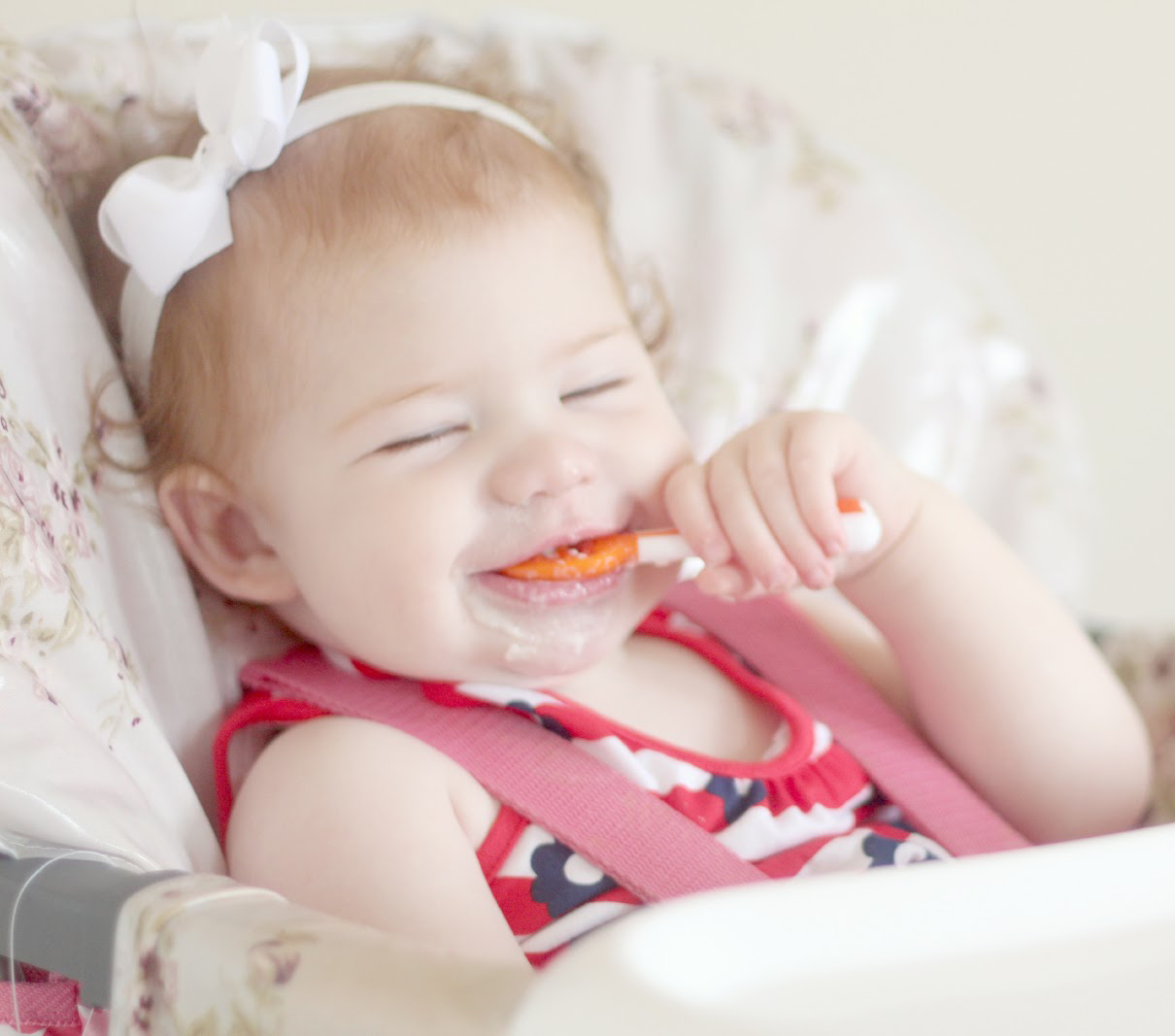 Κουταλάκι που το κρατάει σφικτά