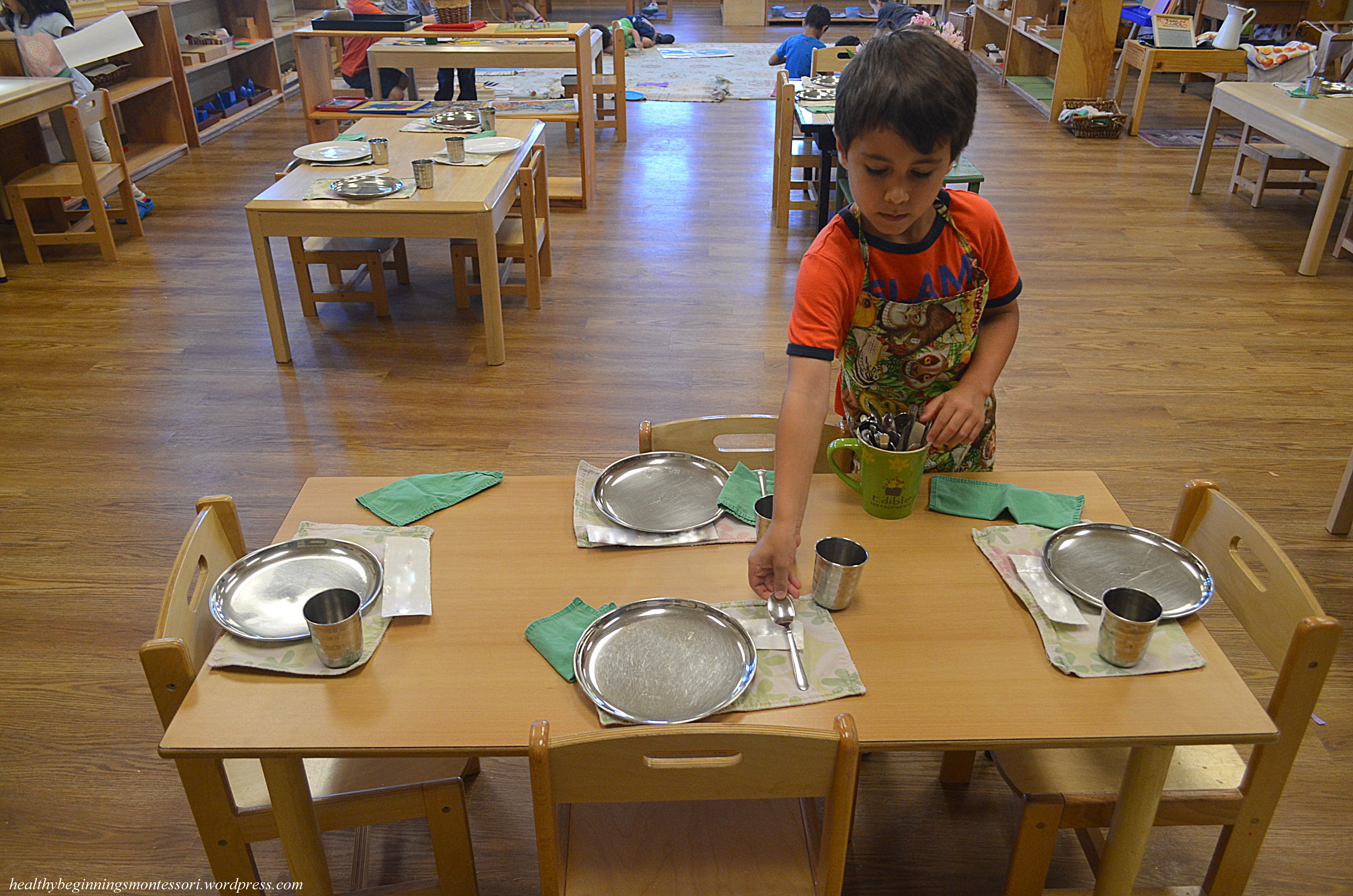 Στρώσιμο τραπεζιού