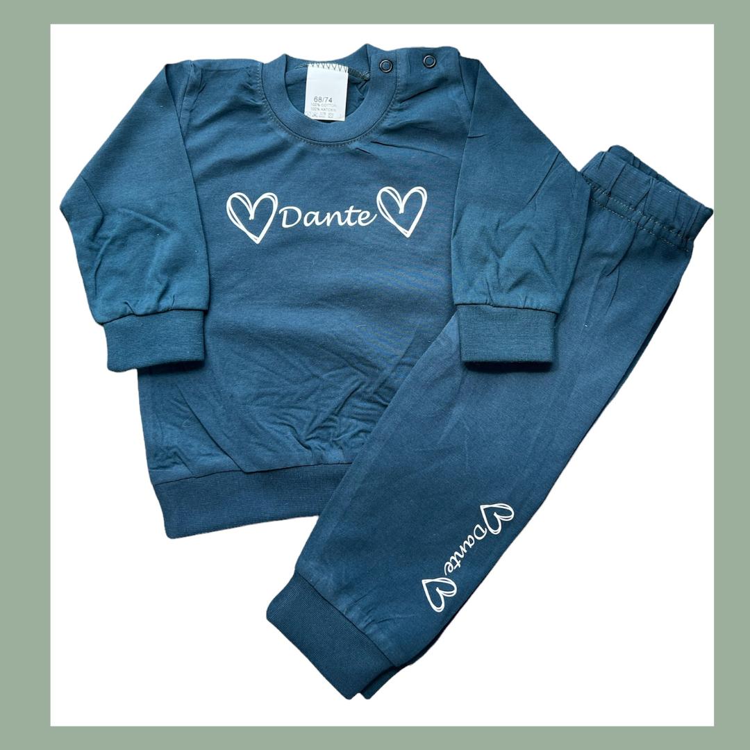 Pyjama /Huispakje met Naam en hartjes in diverse kleuren