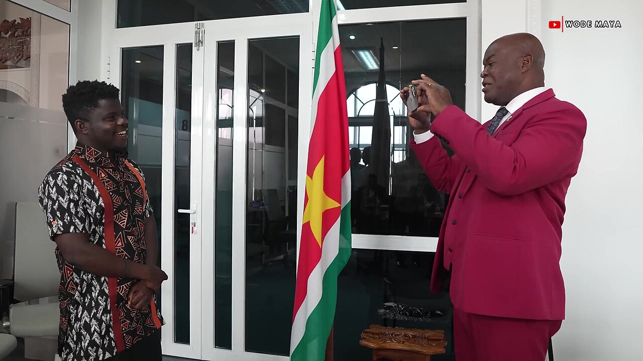 Wode Maya with the Vice President of Suriname