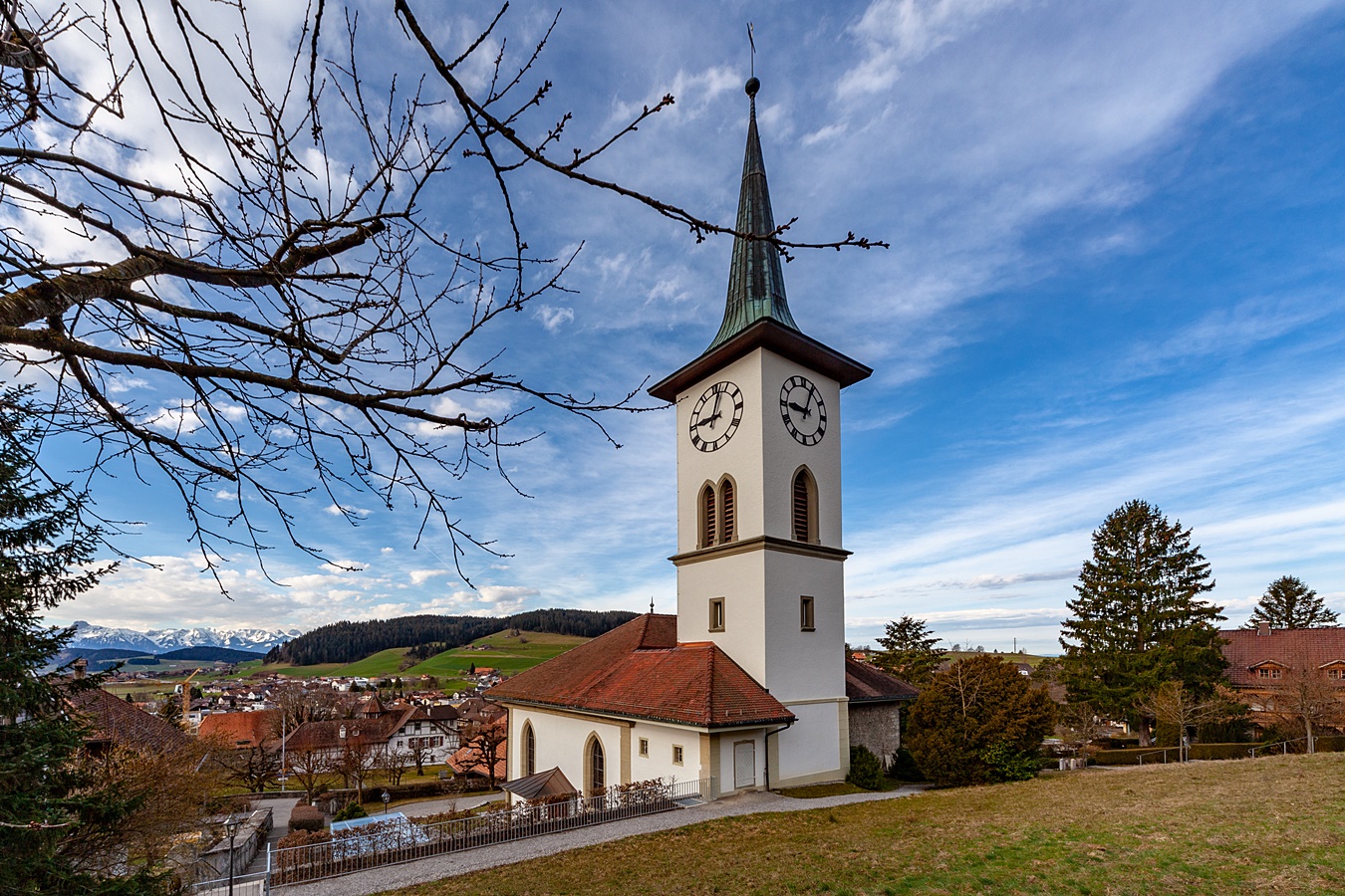 Of je nu de stad wilt ervaren als een toerist of wilt rondreizen als een lokale bewoner, bekijk deze geweldige informatiebron voor je reis. Kirchenvisite Kirche Grosshochstetten Grosshochstetten
