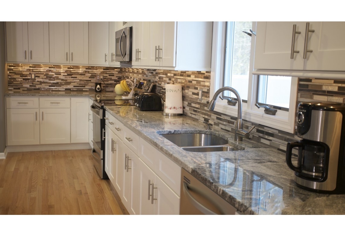 Viscount White - Kitchen Cabinets