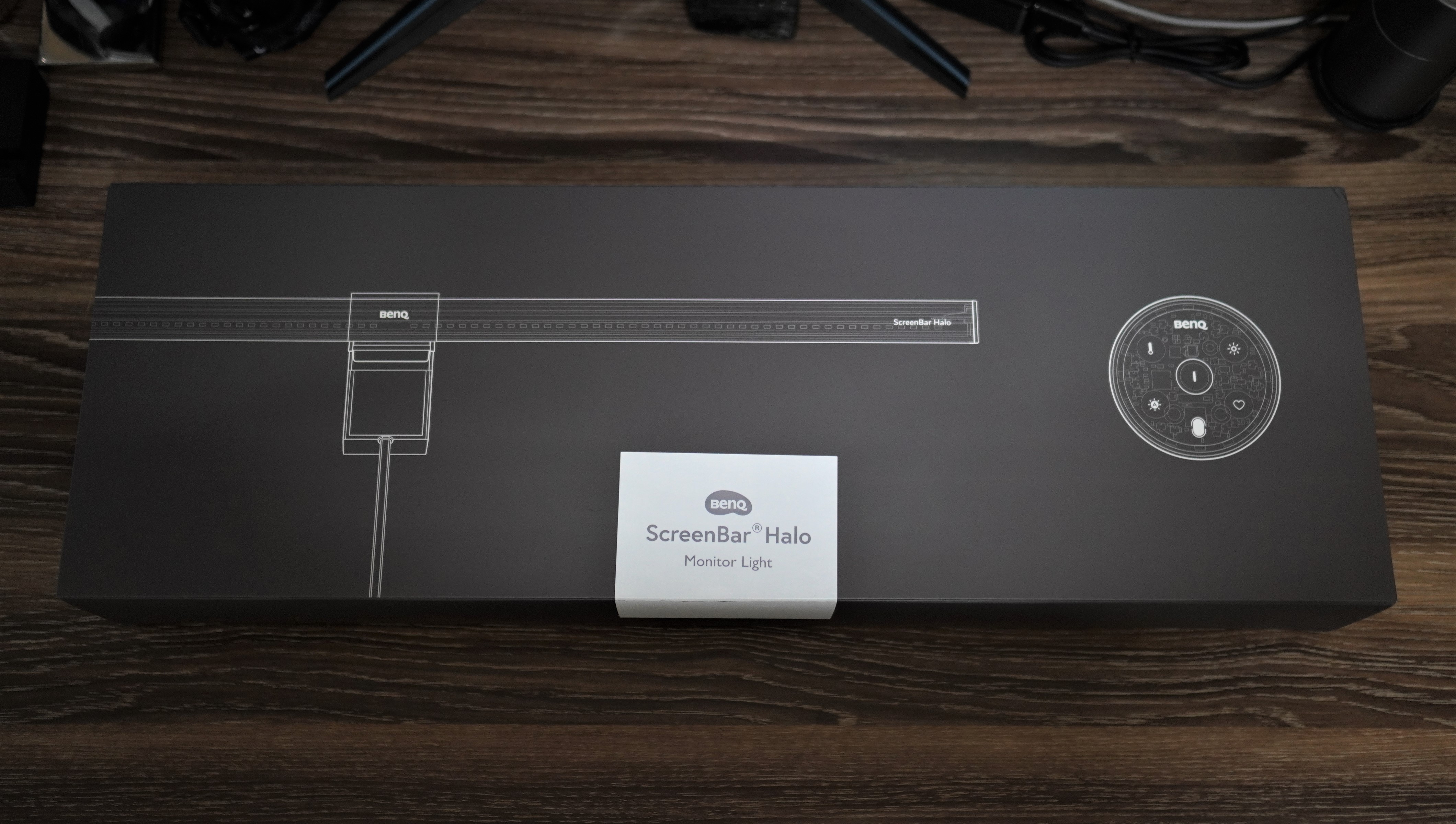 BenQ ScreenBar Halo 開箱，螢幕智能掛燈居家辦公好幫手– 凱特叔叔教3C