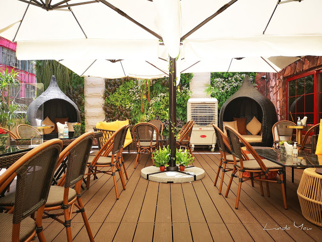 Carat Fine Indian and Mediterranean Cuisine outdoor