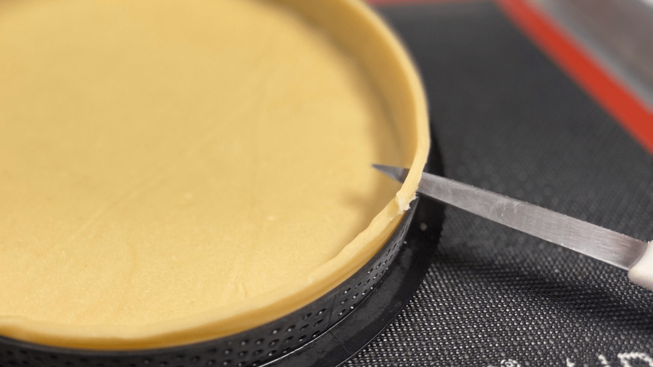trimming tart shell