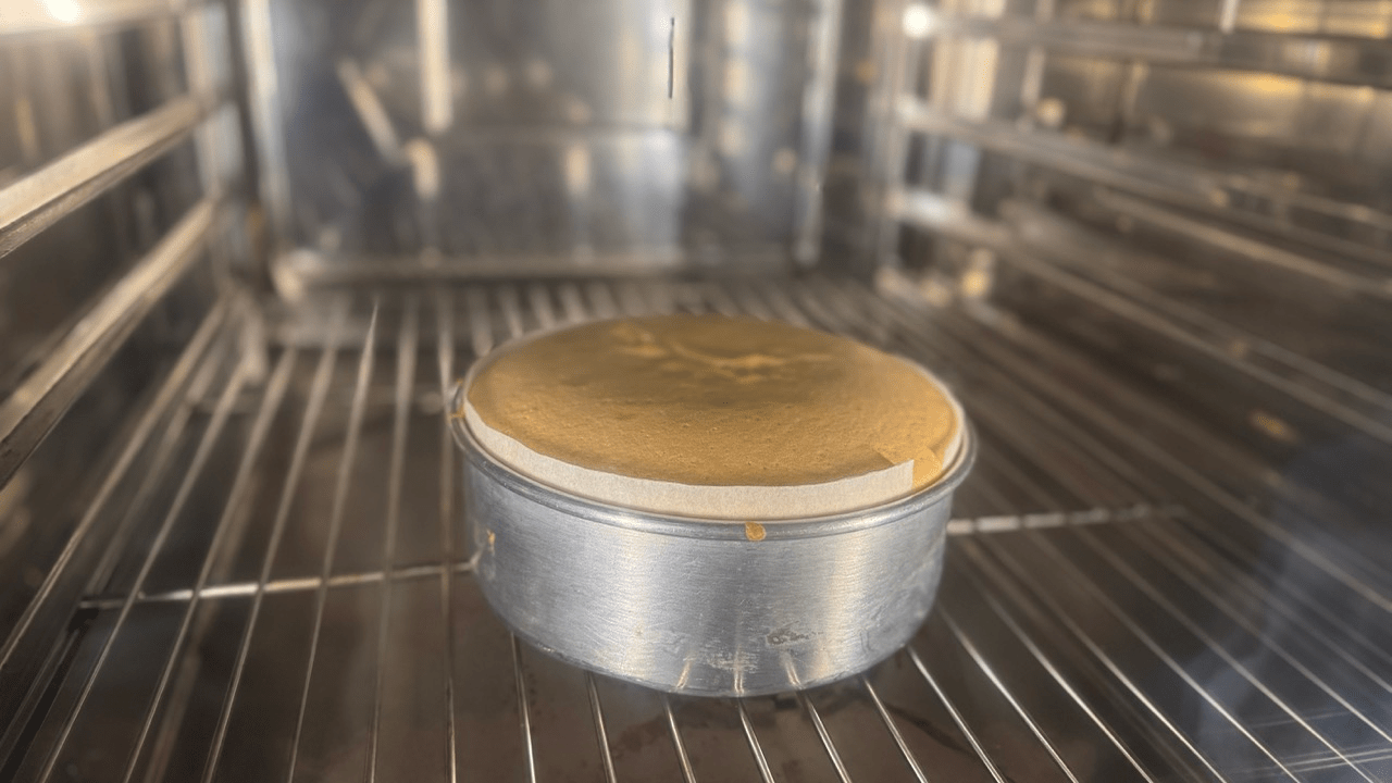 sponge cake in the oven