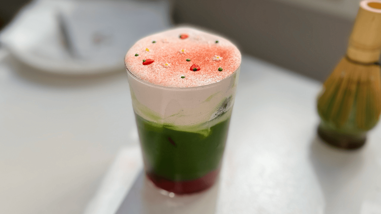 strawberry cloud matcha
