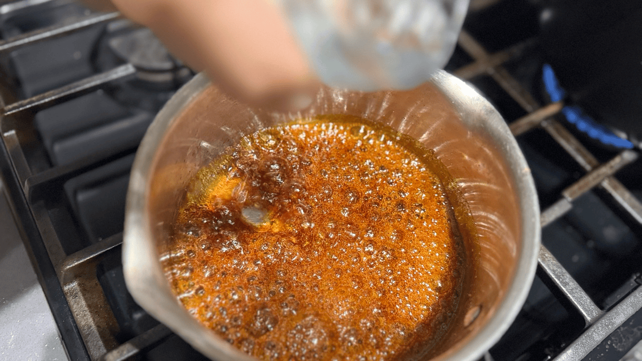 making caramel sauce